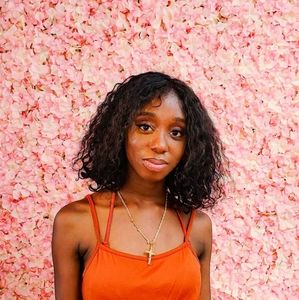 Meet your Posher, Denise